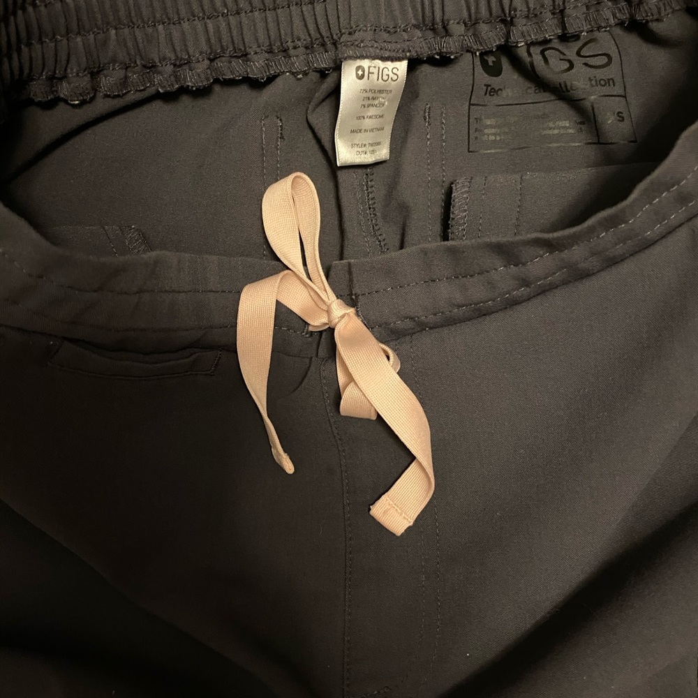 Figs Yola Charcoal Gray